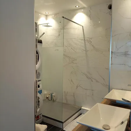 Apartment Aura *
